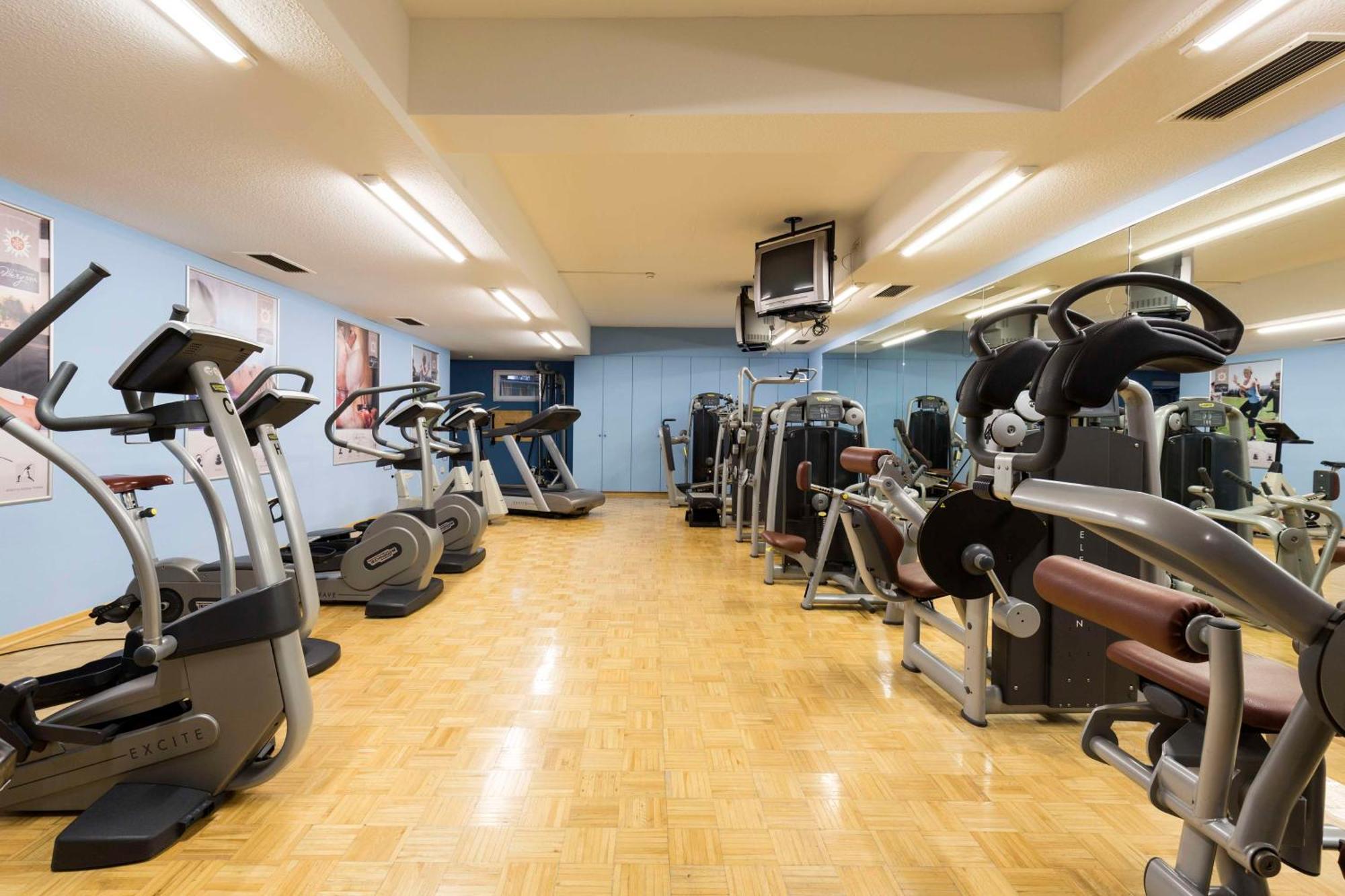 Wellness-& Nationapark Hotel Schliffkopf, Bwsc バイアースブロン エクステリア 写真