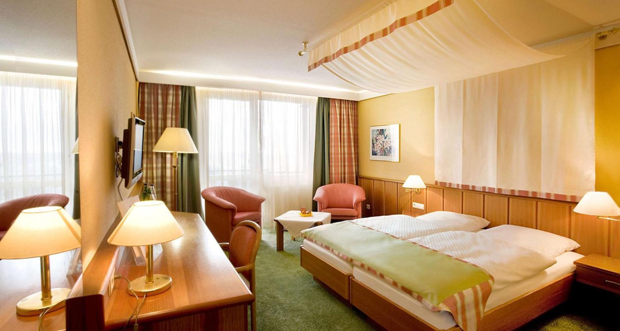 Wellness-& Nationapark Hotel Schliffkopf, Bwsc バイアースブロン エクステリア 写真